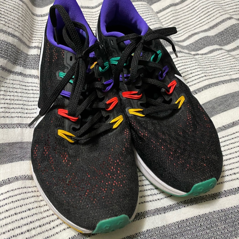 Women’s Nike Zoom Pegasus 36 -Size 8